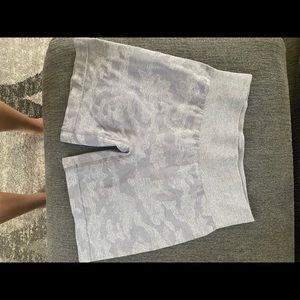 NVGTN grey camo shorts